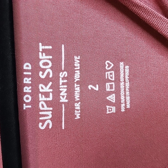 Torrid Soft Knits Sz 2  Mauve Fringe Top - Picture 3 of 8